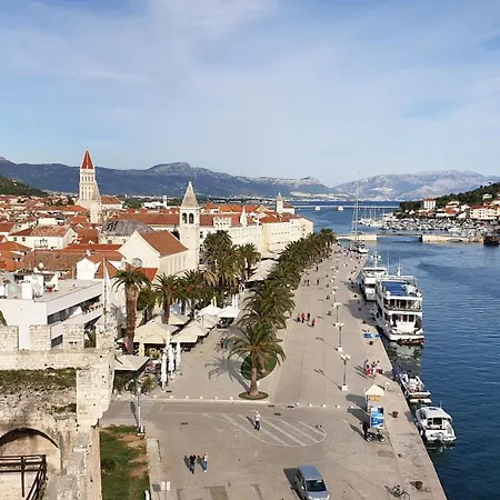 Neue In Okrug Gornji Und Meerblick Trogir